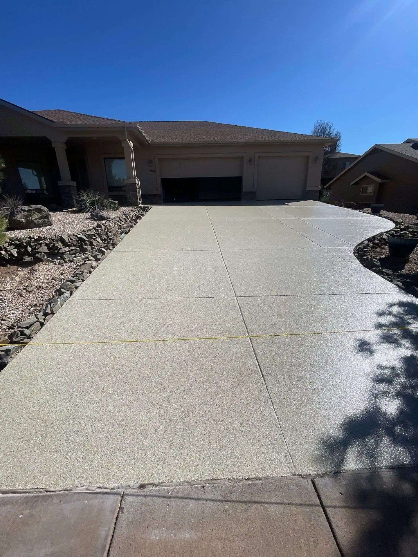 Garage floor with polyaspartic coating from Galaxy better than epoxy coatings