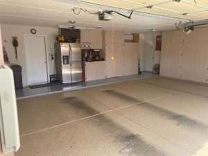 garage with hot tire pickup