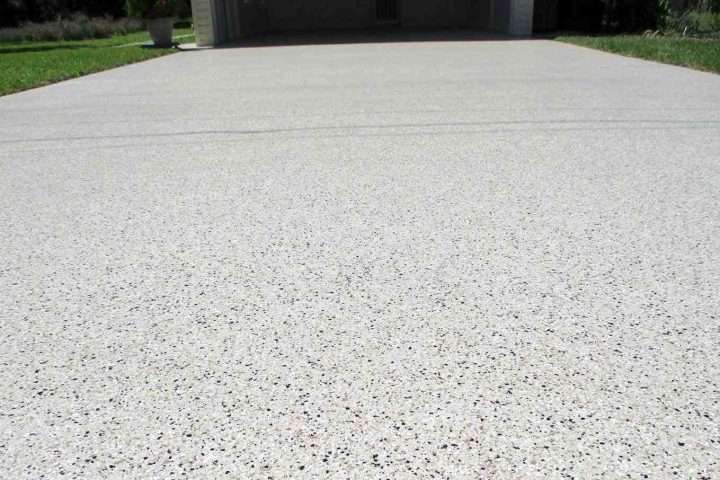 cost to redo concrete driveway image